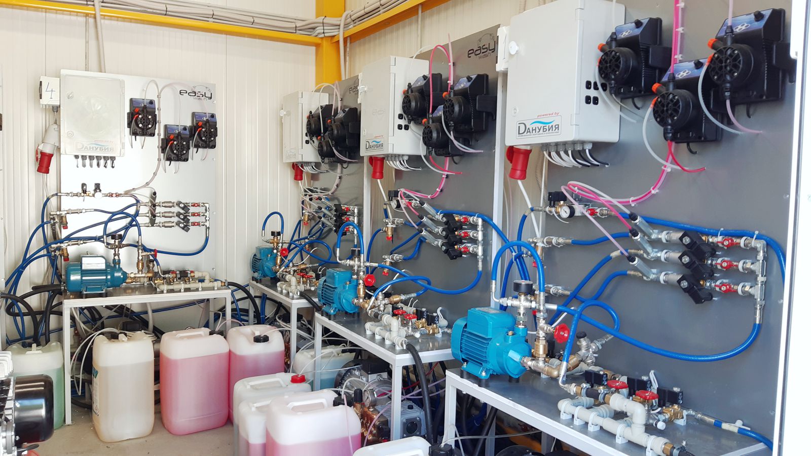 self-service-car-wash-technical-room-easy-wash-systems